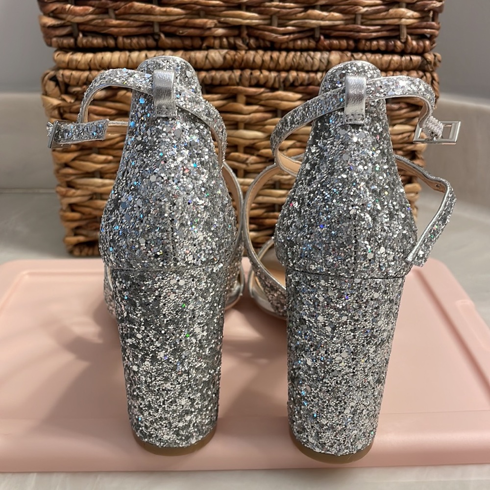 Badgley Mischka Jewel “Cook” Block Heel - Picture 3 of 5